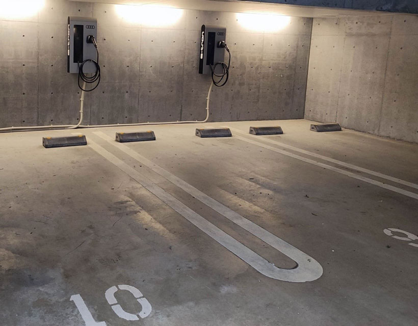 電気自動車（EV・PHEV）充電設備のご案内