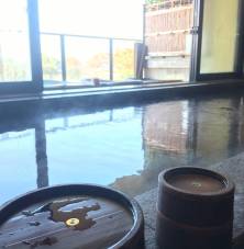 隣接旅館「浜湖月」の大浴場