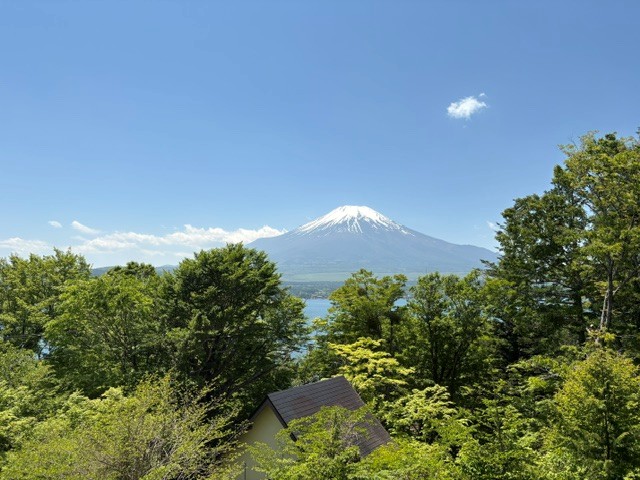 客室からの富士山　5月（May）　他