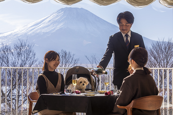 写真:レストラン