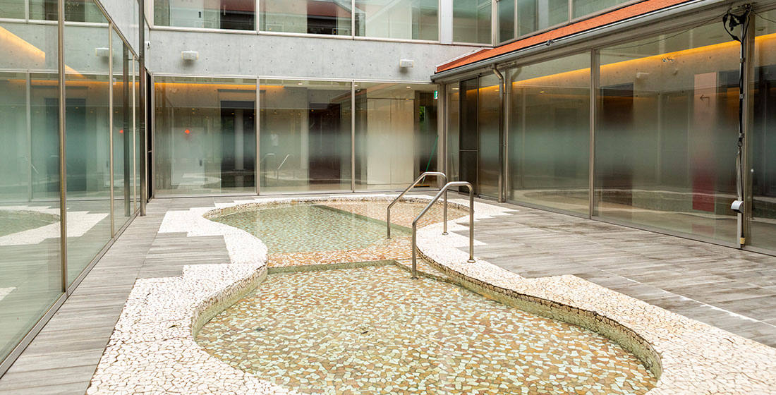 写真:DOG POOL