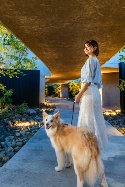 画像：愛犬と散歩